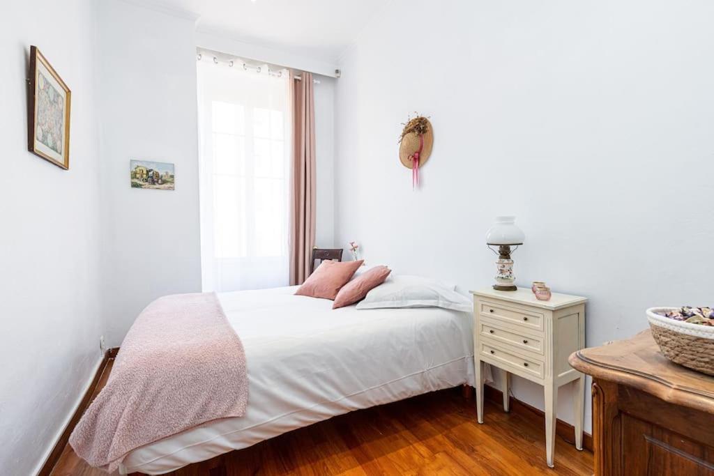 Risso - Comfortable 3 Bedrooms With Balcony Ница Екстериор снимка